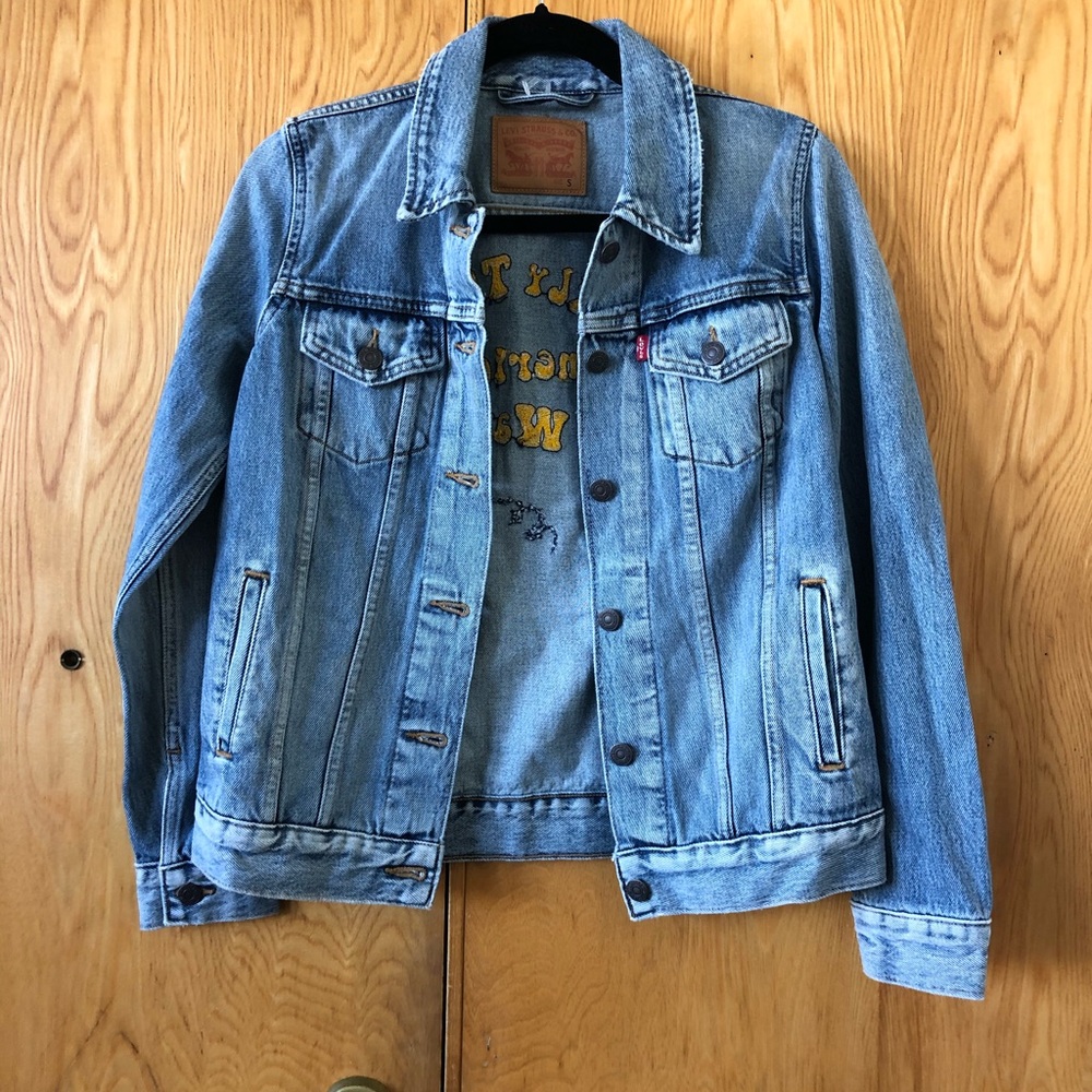 Levi’s embroidered trucker jacket